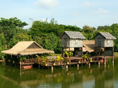 Croisiere Mekong maisons sur pilotis